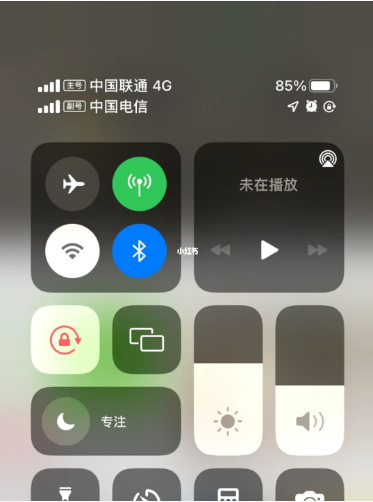 曲水苹果手机维修分享iPhone双卡信号解决办法 